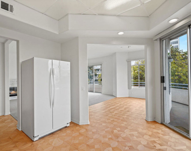 1325 Arizona Avenue - Photo Thumbnail 25