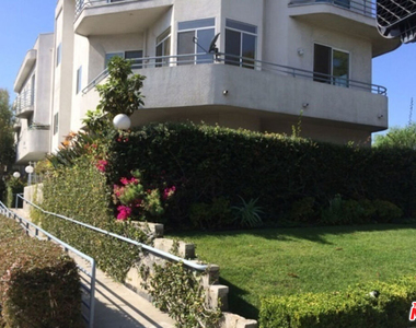 1325 Arizona Avenue - Photo Thumbnail 36