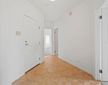 1325 Arizona Avenue - Photo Thumbnail 31