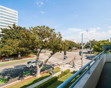 1325 Arizona Avenue - Photo Thumbnail 47