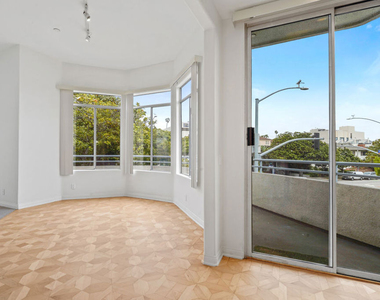 1325 Arizona Avenue - Photo Thumbnail 18