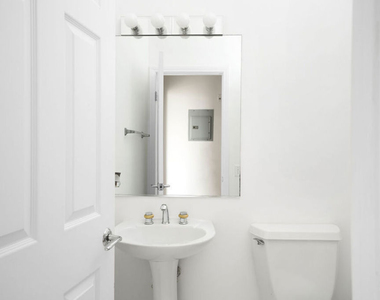 1325 Arizona Avenue - Photo Thumbnail 32