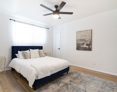 344 S Rexford Drive - Photo Thumbnail 19