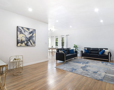 344 S Rexford Drive - Photo Thumbnail 1