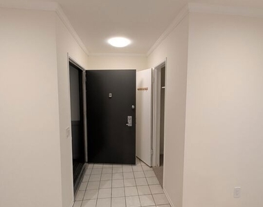 415 Montana Avenue - Photo Thumbnail 1