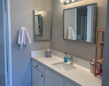 3709 Summershore Lane - Photo Thumbnail 11