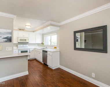 3709 Summershore Lane - Photo Thumbnail 6
