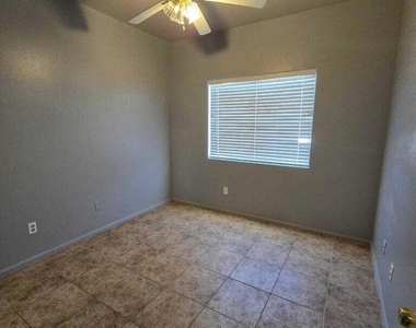 68320 Espada Road - Photo Thumbnail 8