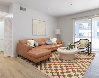 601 E. 2nd Street - Photo Thumbnail 5
