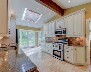 20 Cherry Lane - Photo Thumbnail 6