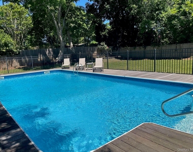35 Maple Street - Photo Thumbnail 19