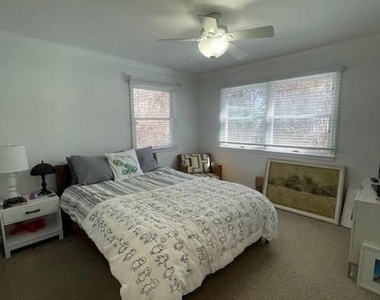 35 Maple Street - Photo Thumbnail 9