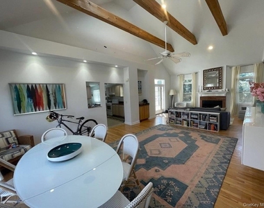 35 Maple Street - Photo Thumbnail 2