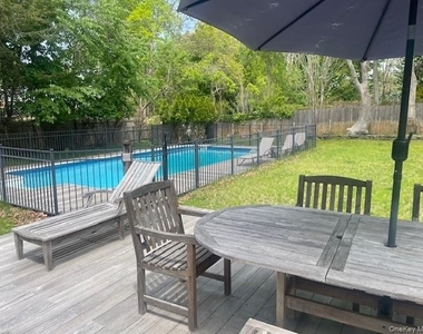 35 Maple Street - Photo Thumbnail 15