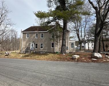 1445 Burlingham Road - Photo Thumbnail 1
