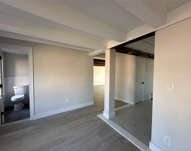 1445 Burlingham Road - Photo Thumbnail 11