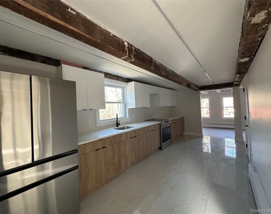 1445 Burlingham Road - Photo Thumbnail 2