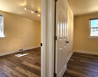 2806 Ryerson Place - Photo Thumbnail 15