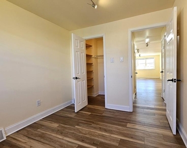 2806 Ryerson Place - Photo Thumbnail 13