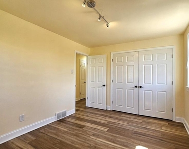 2806 Ryerson Place - Photo Thumbnail 12