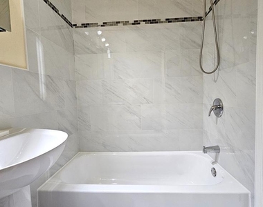 2806 Ryerson Place - Photo Thumbnail 9