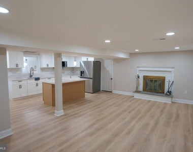 4305 Elmwood Road - Photo Thumbnail 6