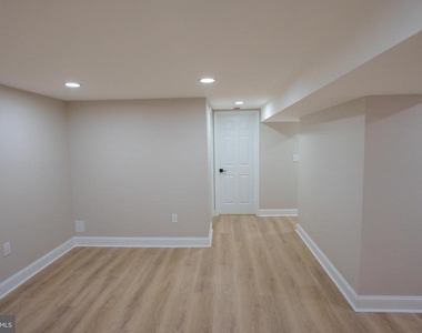 4305 Elmwood Road - Photo Thumbnail 10