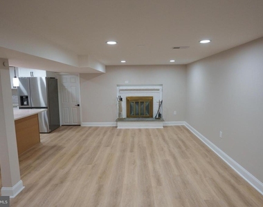 4305 Elmwood Road - Photo Thumbnail 5
