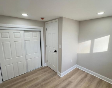 4305 Elmwood Road - Photo Thumbnail 9