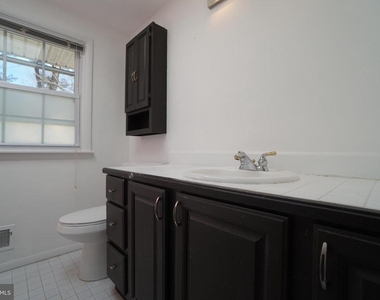 8602 Chapel View Road - Photo Thumbnail 12