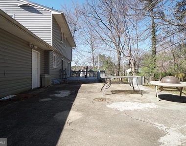 8602 Chapel View Road - Photo Thumbnail 23