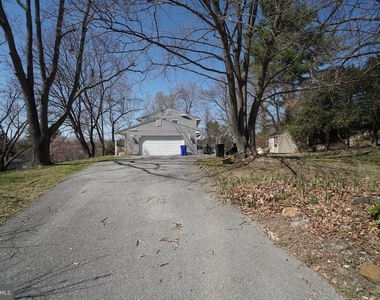8602 Chapel View Road - Photo Thumbnail 32