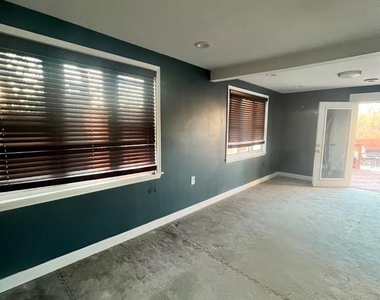 502 3rd Avenue Sw - Photo Thumbnail 1