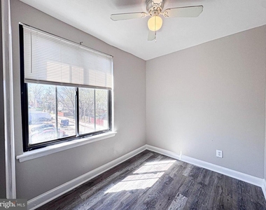 4630 Hillside Road Se - Photo Thumbnail 13