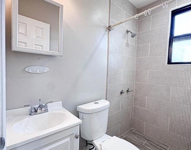 4630 Hillside Road Se - Photo Thumbnail 1