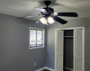 1437 Artesian Court - Photo Thumbnail 12