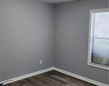 1437 Artesian Court - Photo Thumbnail 5