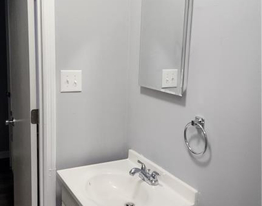 1437 Artesian Court - Photo Thumbnail 7