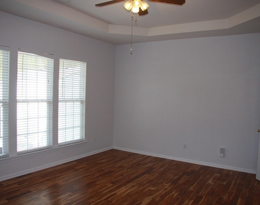 115 Tortoise Lane - Photo Thumbnail 12
