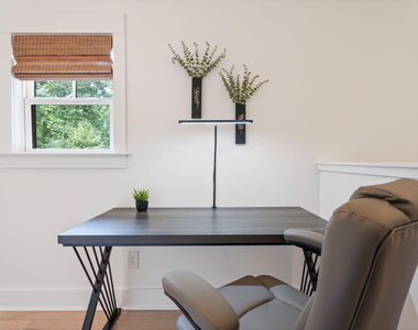 1700 Evergreen Avenue - Photo Thumbnail 25