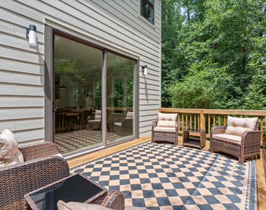 1700 Evergreen Avenue - Photo Thumbnail 38
