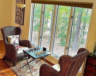 1907 Wedgewood Drive - Photo Thumbnail 6