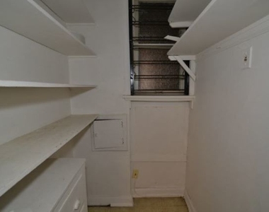 5023 N Winchester Avenue - Photo Thumbnail 13