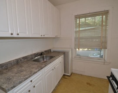 5023 N Winchester Avenue - Photo Thumbnail 2