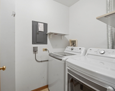 490 Westwood Court - Photo Thumbnail 15