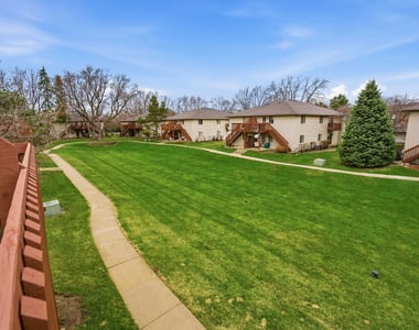 490 Westwood Court - Photo Thumbnail 19