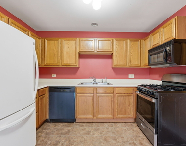 490 Westwood Court - Photo Thumbnail 3