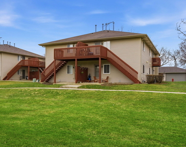 490 Westwood Court - Photo Thumbnail 21