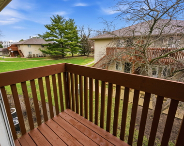 490 Westwood Court - Photo Thumbnail 18