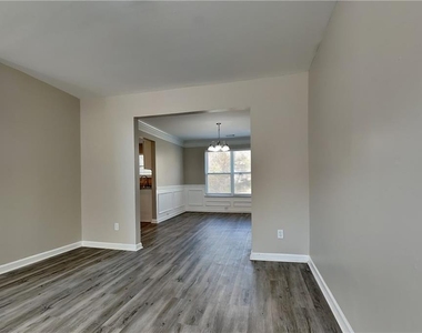 4341 Ash Tree Street - Photo Thumbnail 3